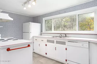 16 Swamp Rd, West Stockbridge, MA 01266 - Photo 13