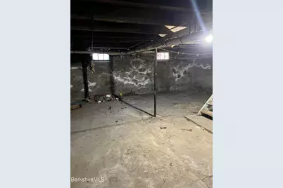 41 Willow St, Adams, MA 01220 - Photo 25