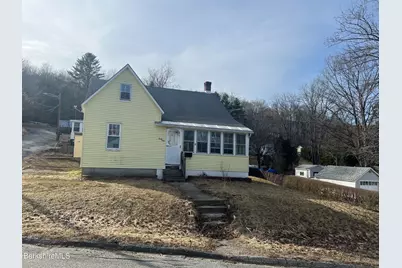 41 Willow St, Adams, MA 01220 - Photo 1
