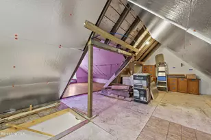 8 Duggan St, North Adams, MA 01247 - Photo 25