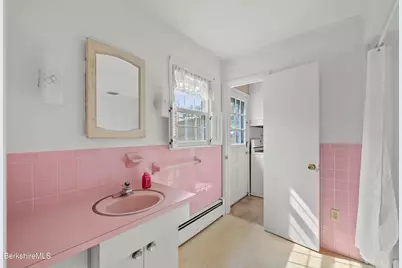 64 Lee Ter, Williamstown, MA 01267 - Photo 17