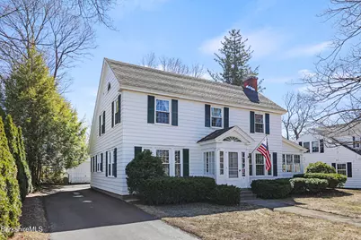 11 Concord Pkwy, Pittsfield, MA 01201 - Photo 3