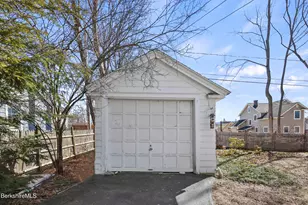 11 Concord Pkwy, Pittsfield, MA 01201 - Photo 51