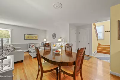 33 Walden Ln, Pittsfield, MA 01201 - Photo 11