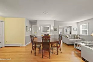 33 Walden Ln, Pittsfield, MA 01201 - Photo 9