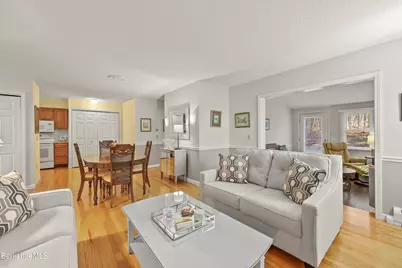 33 Walden Ln, Pittsfield, MA 01201 - Photo 15