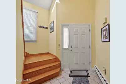 33 Walden Ln, Pittsfield, MA 01201 - Photo 5