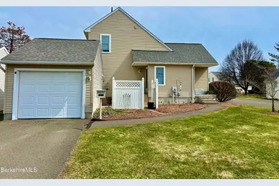 20 Richmond Way, Chicopee, MA 01022 - Photo 1