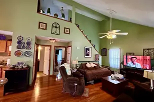 20 Richmond Way, Chicopee, MA 01022 - Photo 3