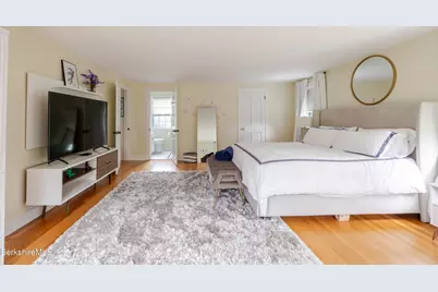 11 Prospect St, Great Barrington, MA 01230 - Photo 29