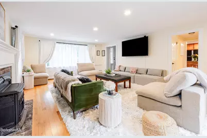 11 Prospect St, Great Barrington, MA 01230 - Photo 15