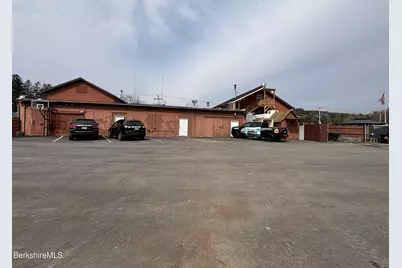 483 W Housatonic St, Pittsfield, MA 01201 - Photo 7