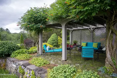 18 Goodrich St, Stockbridge, MA 01262 - Photo 41