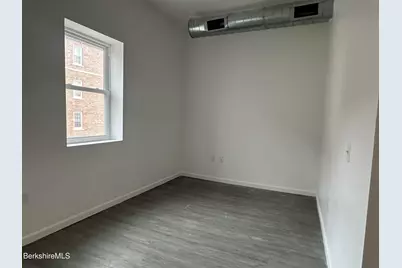 235 East St #210, Pittsfield, MA 01201 - Photo 5