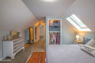 2 Walnut St, Great Barrington, MA 01230 - Photo 21