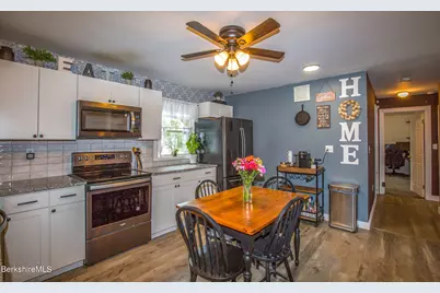 2 Walnut St, Great Barrington, MA 01230 - Photo 9