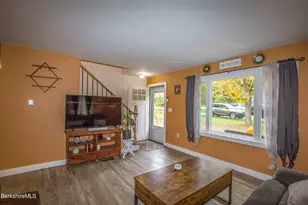 2 Walnut St, Great Barrington, MA 01230 - Photo 5