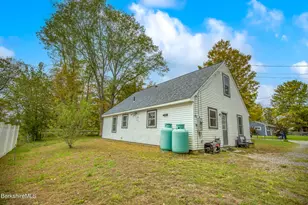 2 Walnut St, Great Barrington, MA 01230 - Photo 29