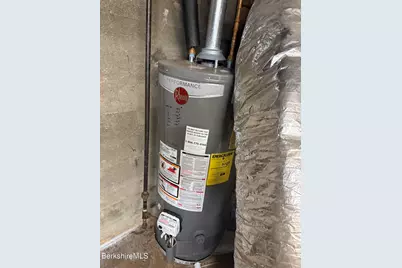 220 W Housatonic St, Pittsfield, MA 01201 - Photo 7