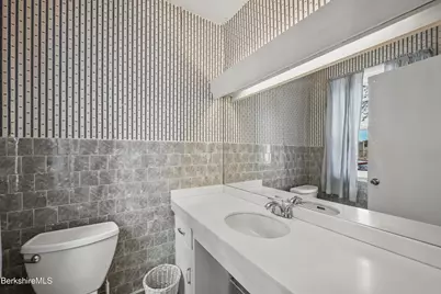 73 Plymouth St, Pittsfield, MA 01201 - Photo 23