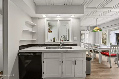 73 Plymouth St, Pittsfield, MA 01201 - Photo 19