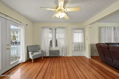 73 Plymouth St, Pittsfield, MA 01201 - Photo 13
