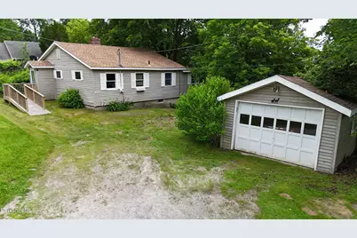 20 Profile St, Lanesborough, MA 01237 - Photo 3