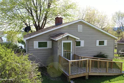 20 Profile St, Lanesborough, MA 01237 - Photo 9