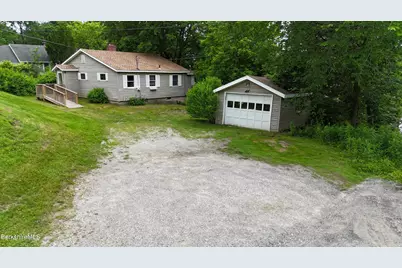 20 Profile St, Lanesborough, MA 01237 - Photo 9