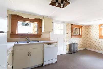 20 Profile St, Lanesborough, MA 01237 - Photo 15