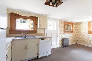 20 Profile St, Lanesborough, MA 01237 - Photo 15