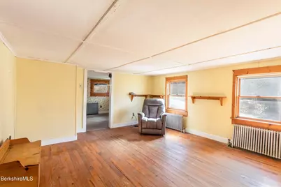 20 Profile St, Lanesborough, MA 01237 - Photo 11