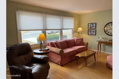 18 Morningview Dr, Pittsfield, MA 01201 - Photo 3