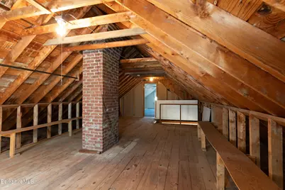 156 E New Lenox Rd, Pittsfield, MA 01201 - Photo 29