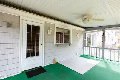 156 E New Lenox Rd, Pittsfield, MA 01201 - Photo 35