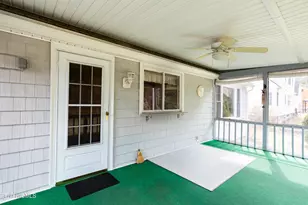 156 E New Lenox Rd, Pittsfield, MA 01201 - Photo 35