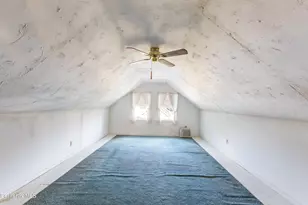 156 E New Lenox Rd, Pittsfield, MA 01201 - Photo 31