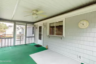 156 E New Lenox Rd, Pittsfield, MA 01201 - Photo 37