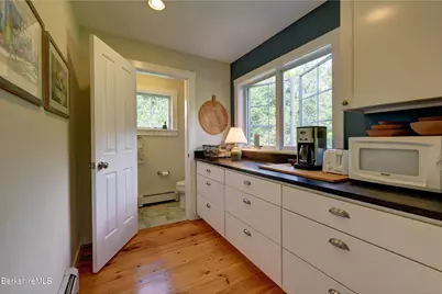 66 Access Rd, Becket, MA 01223 - Photo 29