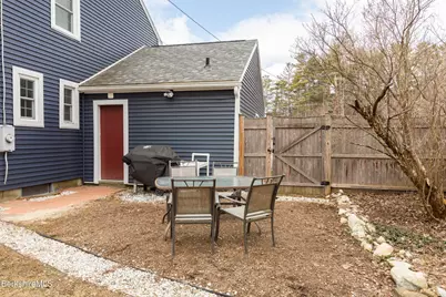 153 Sherwood Dr, Pittsfield, MA 01201 - Photo 9