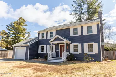 153 Sherwood Dr, Pittsfield, MA 01201 - Photo 1