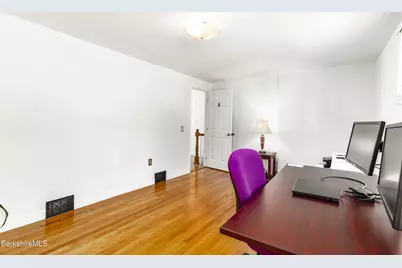 153 Sherwood Dr, Pittsfield, MA 01201 - Photo 35