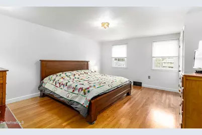 153 Sherwood Dr, Pittsfield, MA 01201 - Photo 31