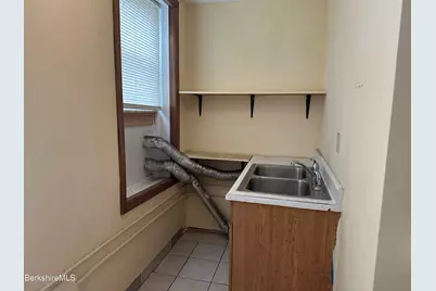 40 Reed St, Pittsfield, MA 01201 - Photo 35