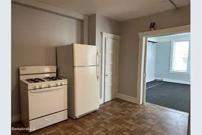 301-309 Fenn St, Pittsfield, MA 01201 - Photo 11