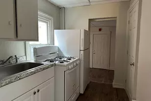 37 Melville St, Pittsfield, MA 01201 - Photo 23