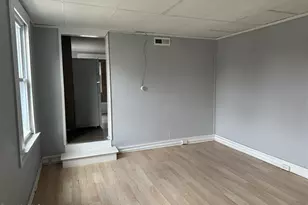 37 Melville St, Pittsfield, MA 01201 - Photo 17