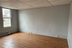 37 Melville St, Pittsfield, MA 01201 - Photo 11