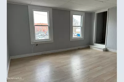 37 Melville St, Pittsfield, MA 01201 - Photo 15