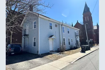 37 Melville St, Pittsfield, MA 01201 - Photo 5